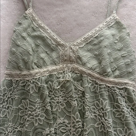 Kirious Los Angeles Lace Trim Sage Green Spaghetti Strap Tank - Picture 3 of 6